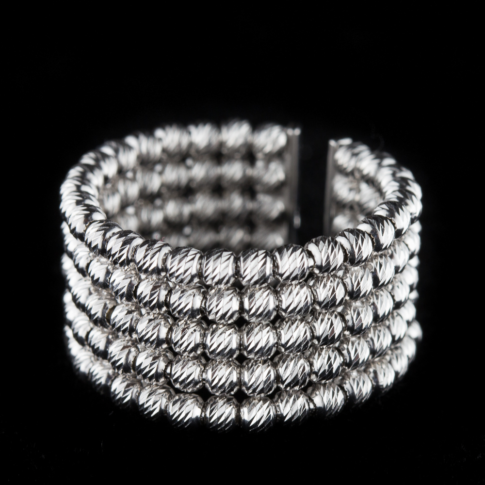 Italian ring; 5 rows and silver