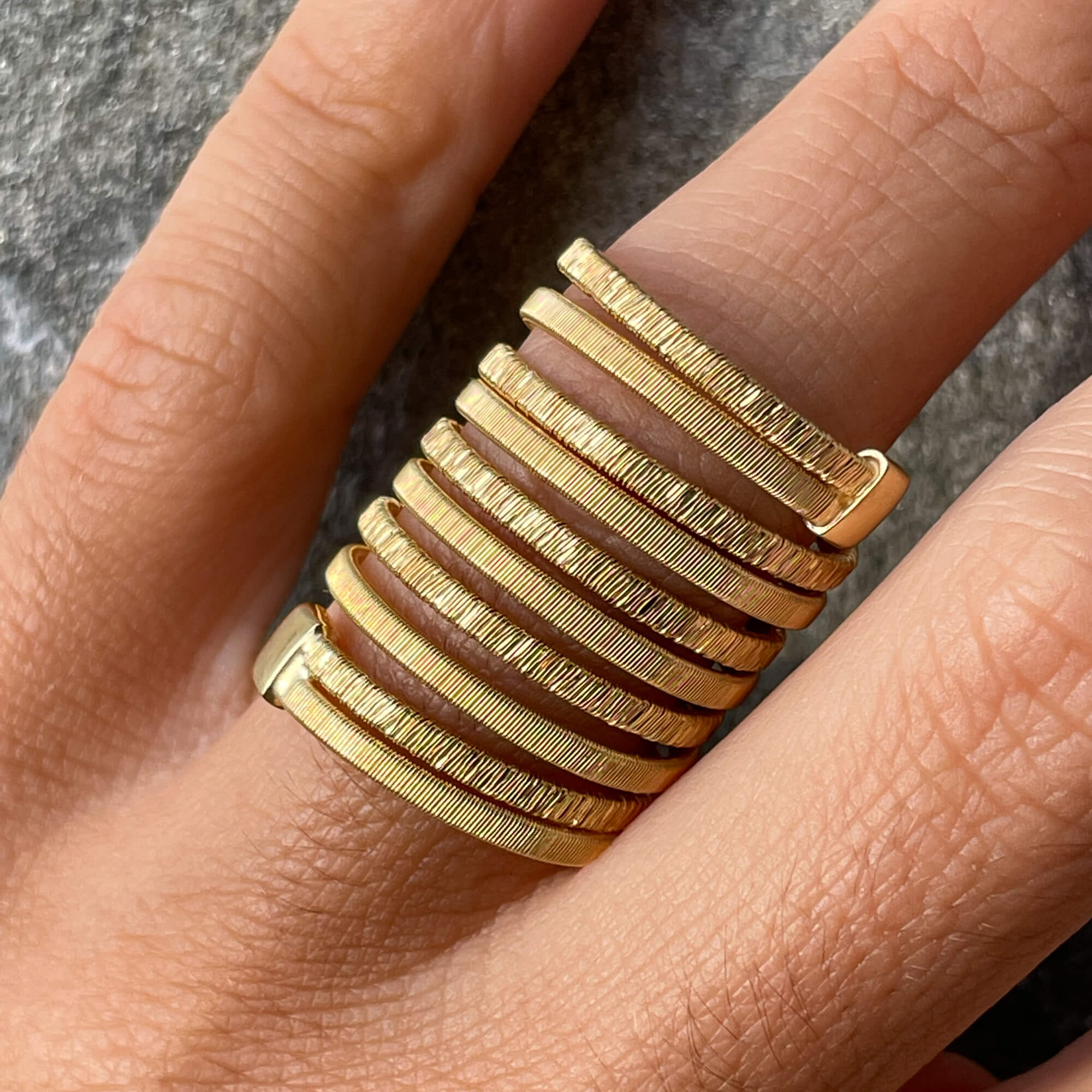 Gold-plated and wide multi-wire ring