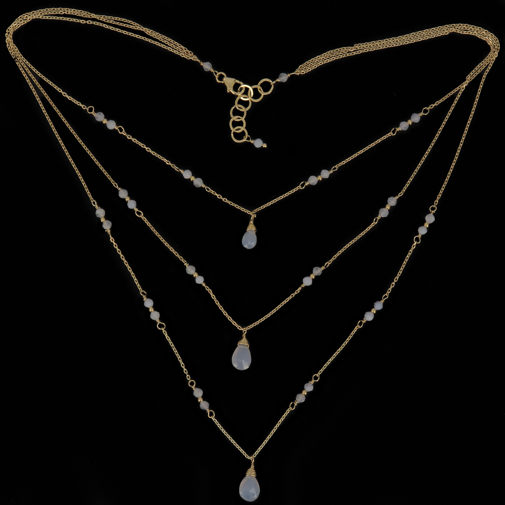Gold-plated 3-row chain with chalcedony pebbles