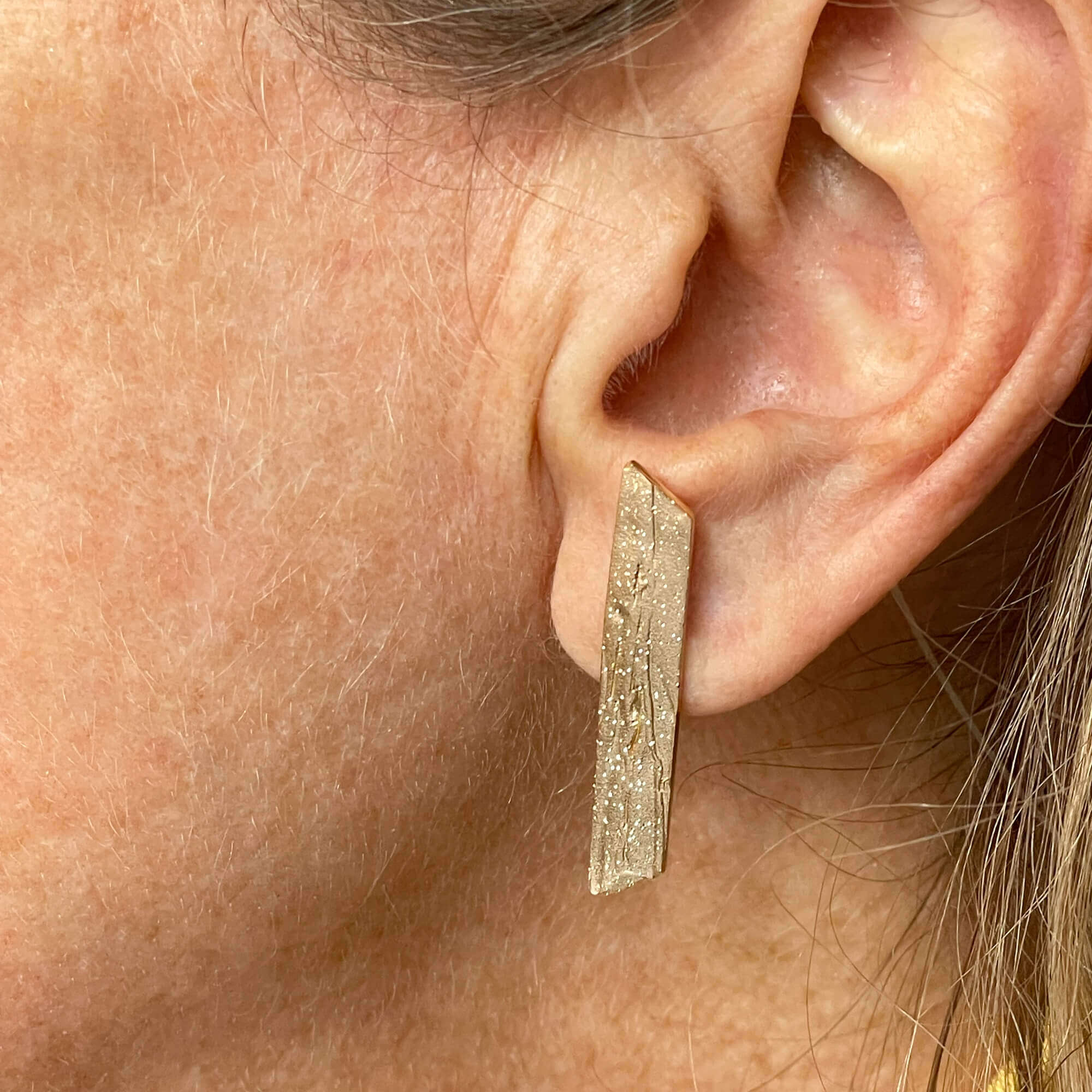 Beautiful gilt rods earrings