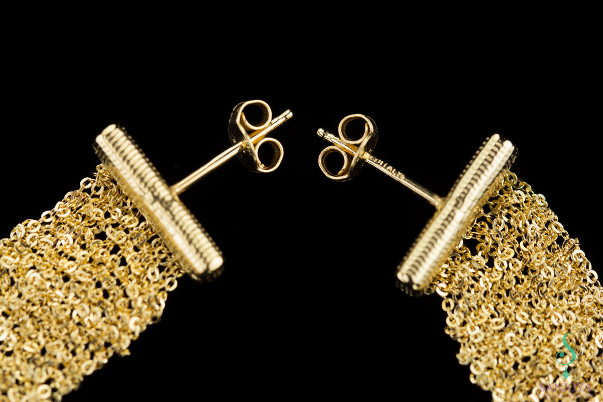 Goldplated earrings of several necklaces, narrow version