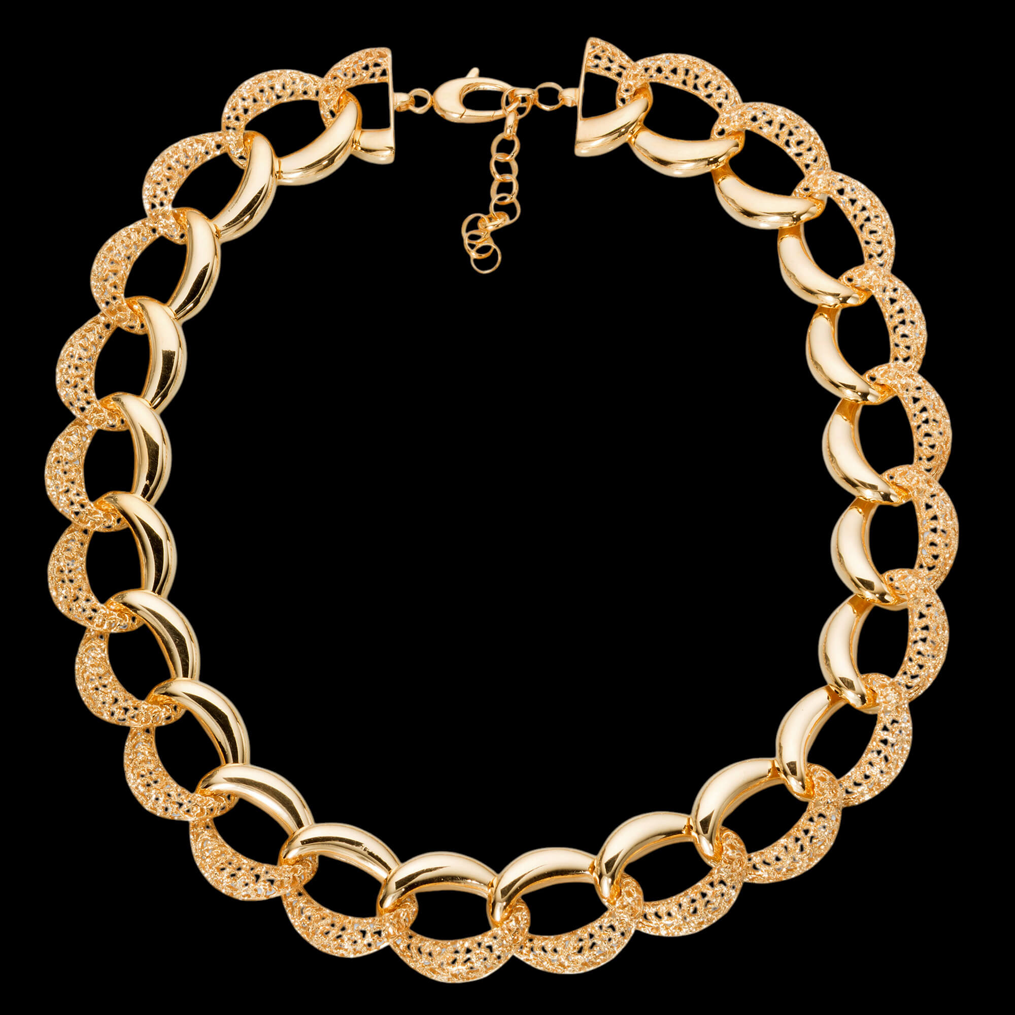 Vergulde schakelketting met kantbewerking 
