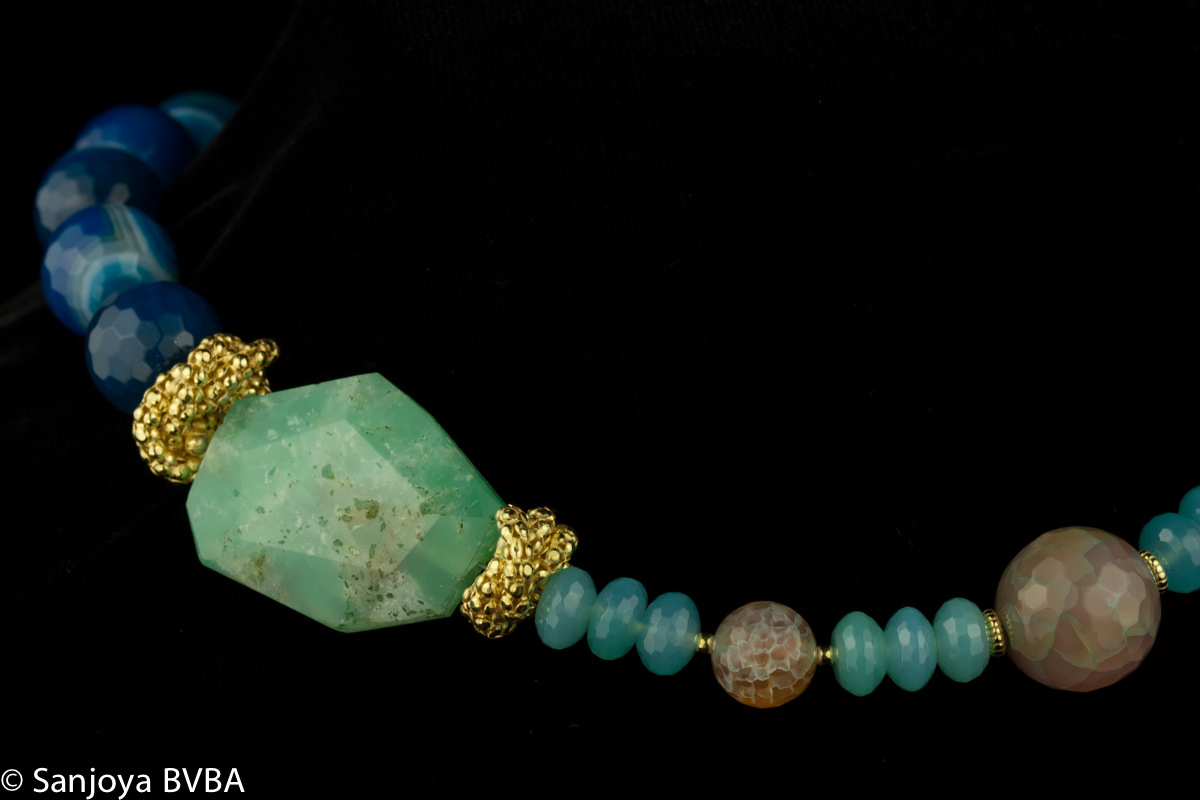 OX0413016 - Grieks collier met kleurstenen groen en turquoise
