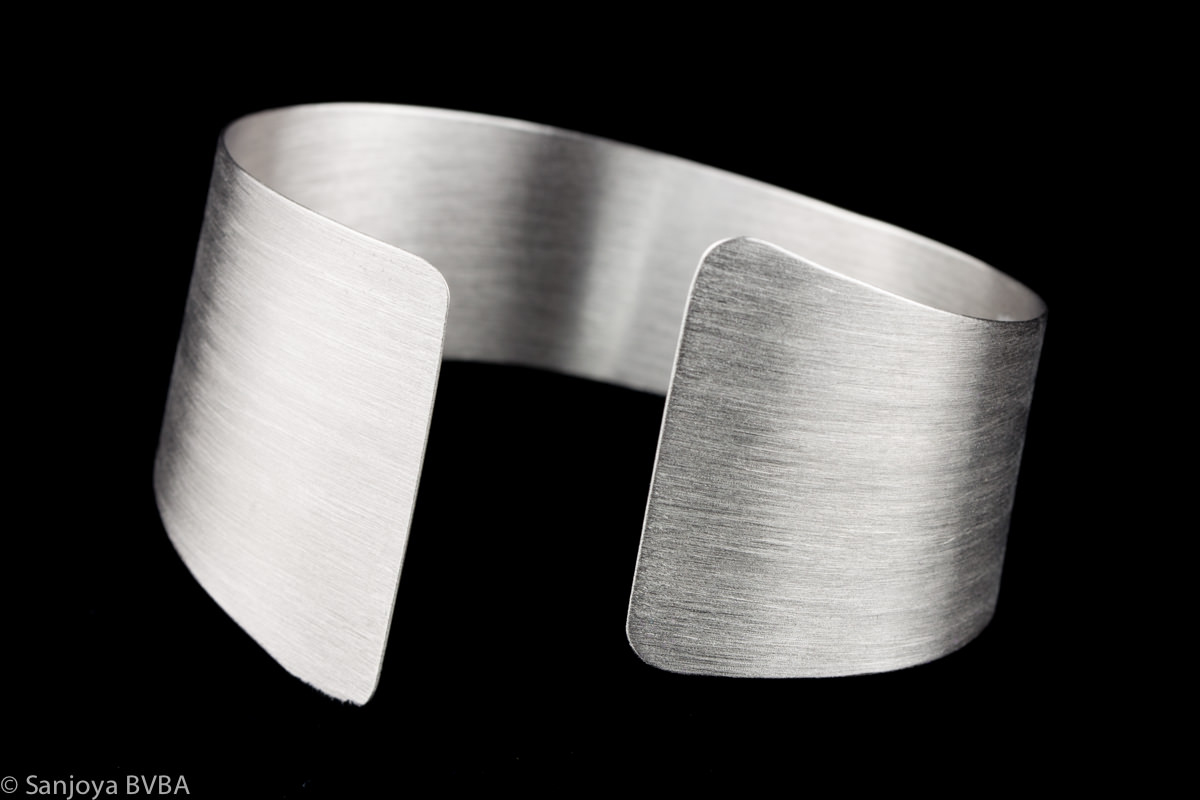 Matt silver bangle