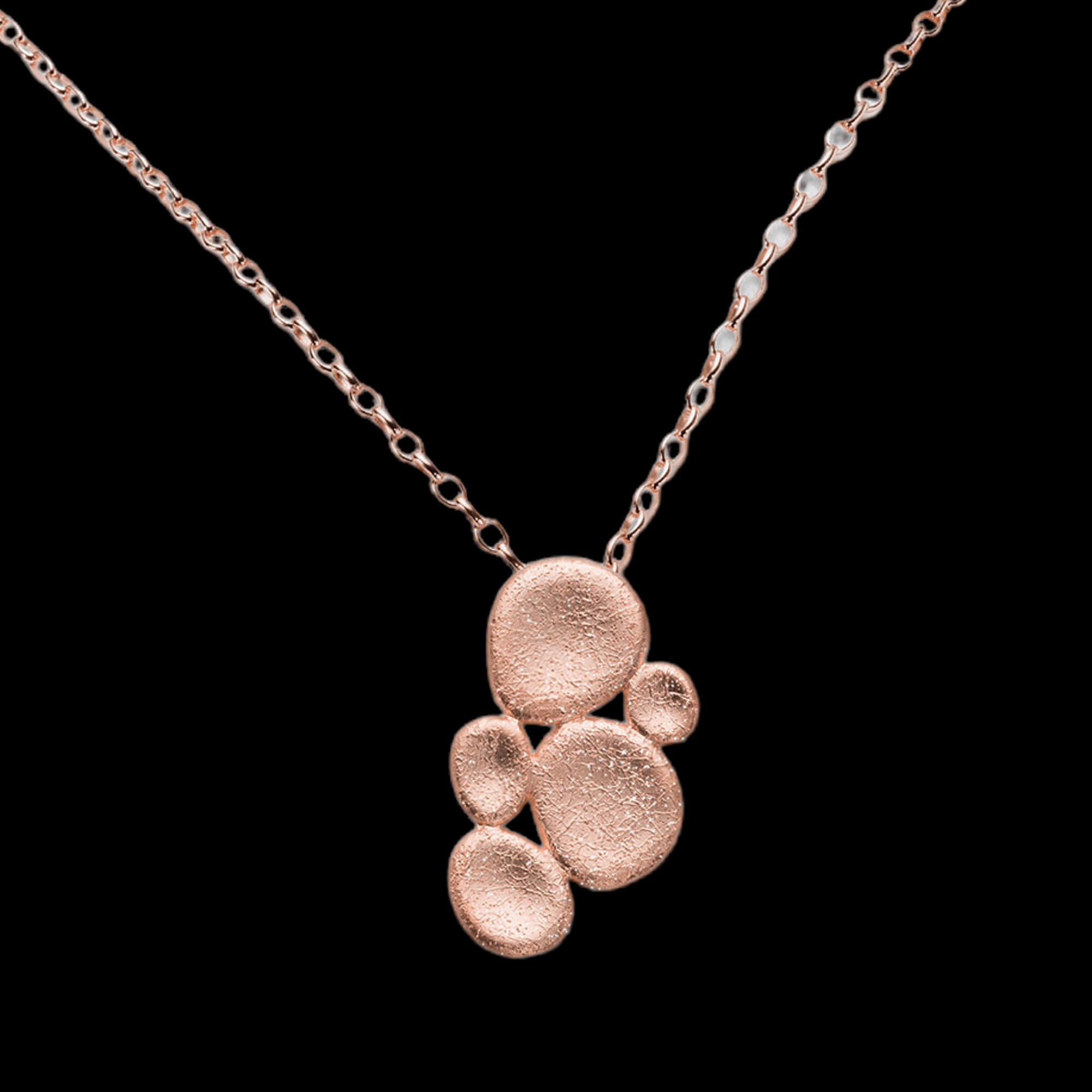 Rose oval-shaped pendant, diamond-plated