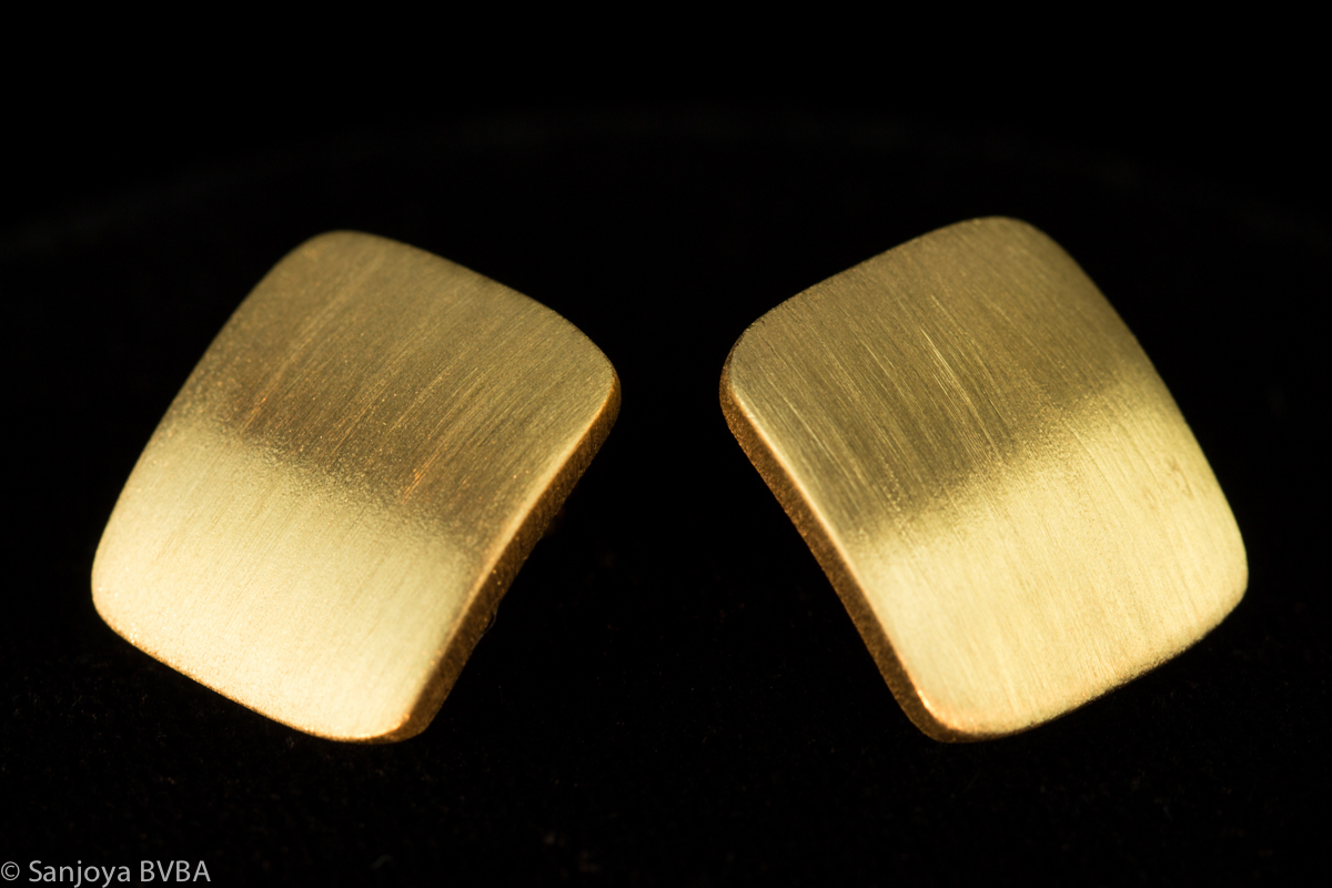 Plated matt square earrings