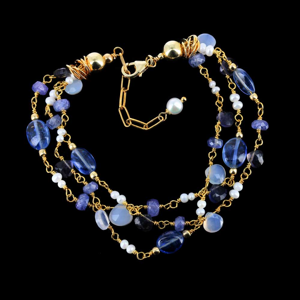 Goldplated 3 row bracelet with colour stones and pearls