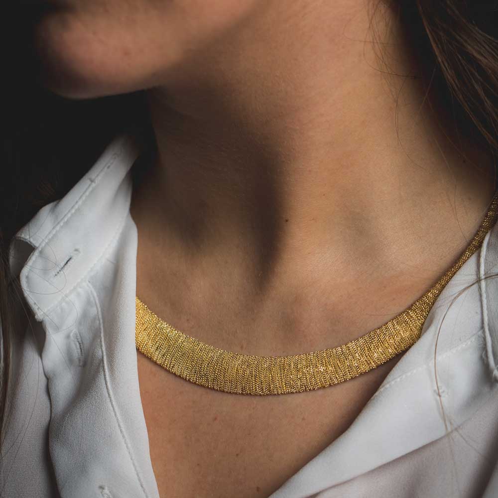 Elegant gold plated narrow necklace