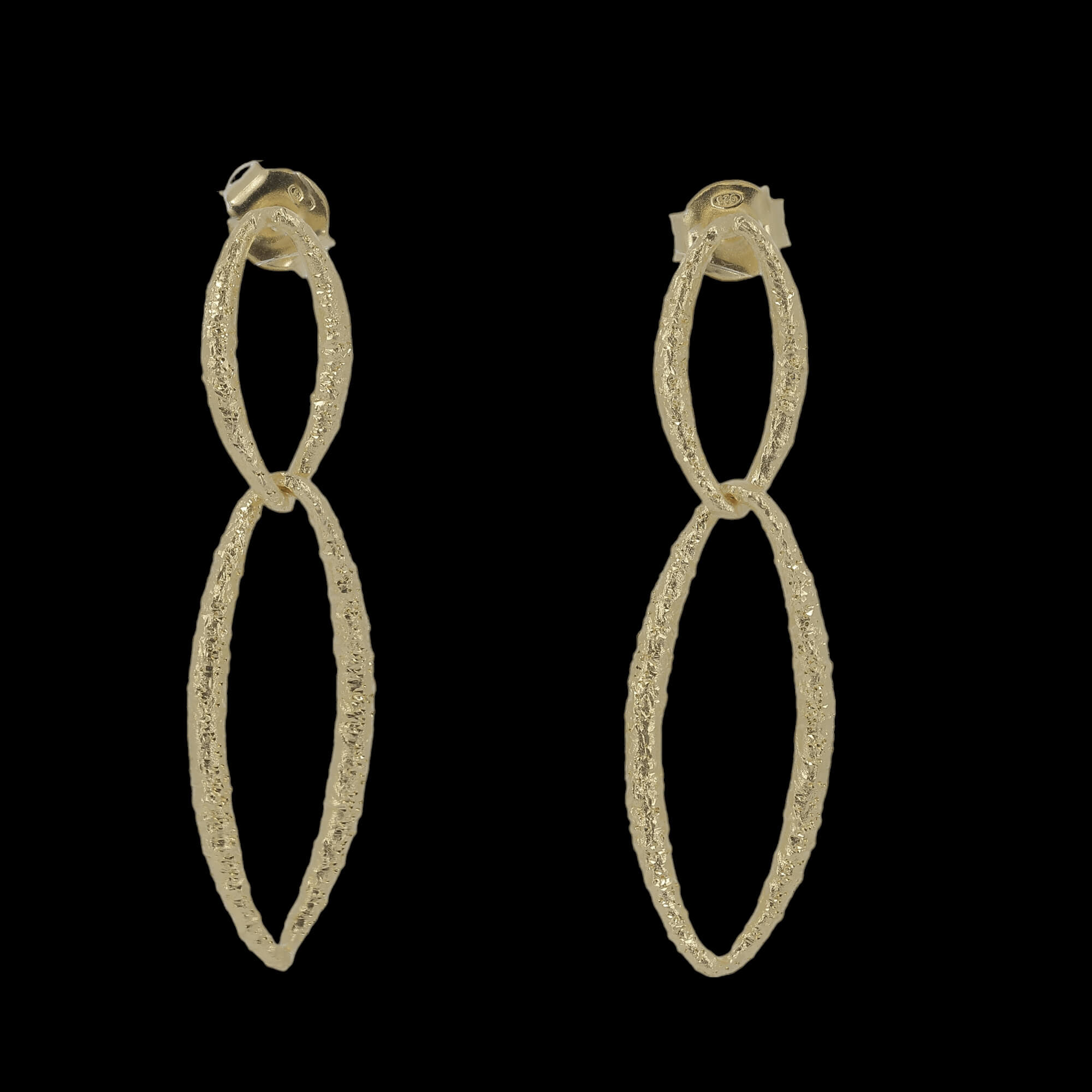 Gold-plated and beautiful link earrings