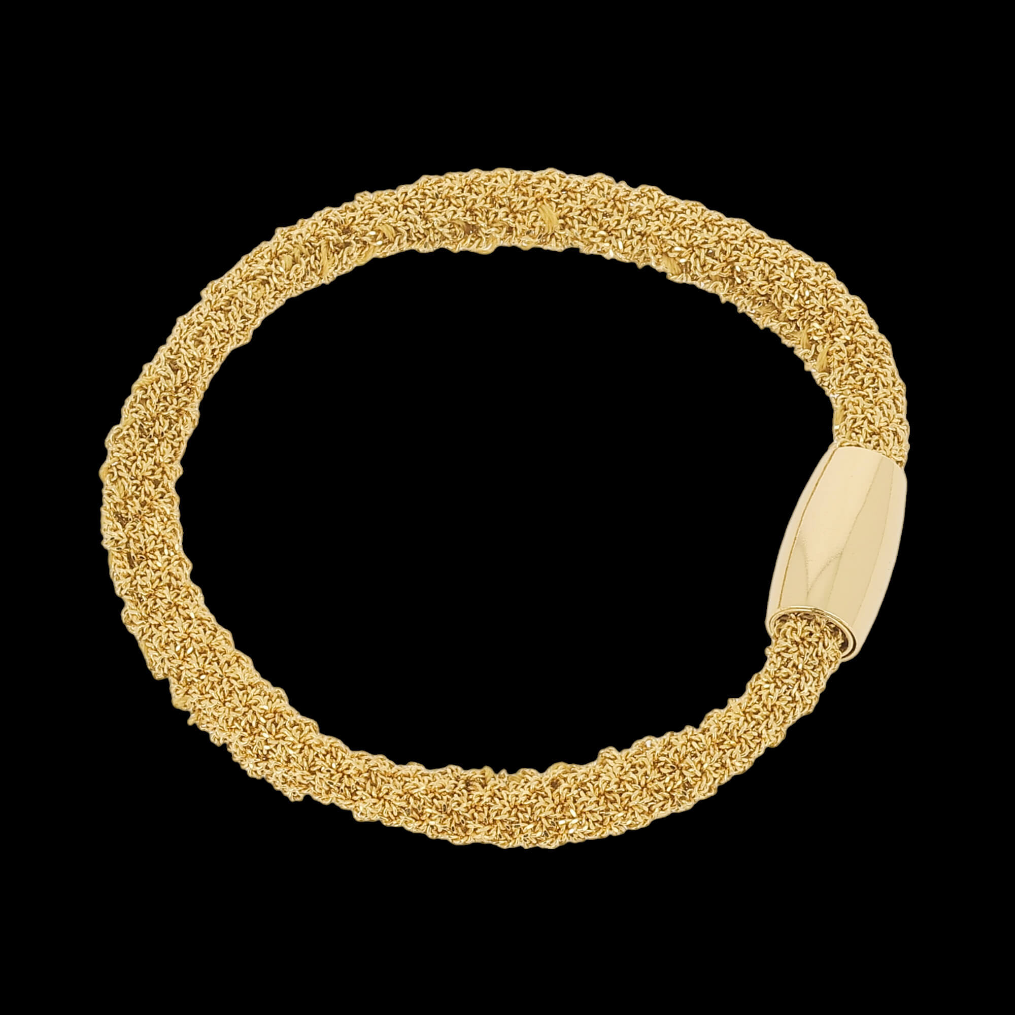 Narrow gold plated interwoven bracelet