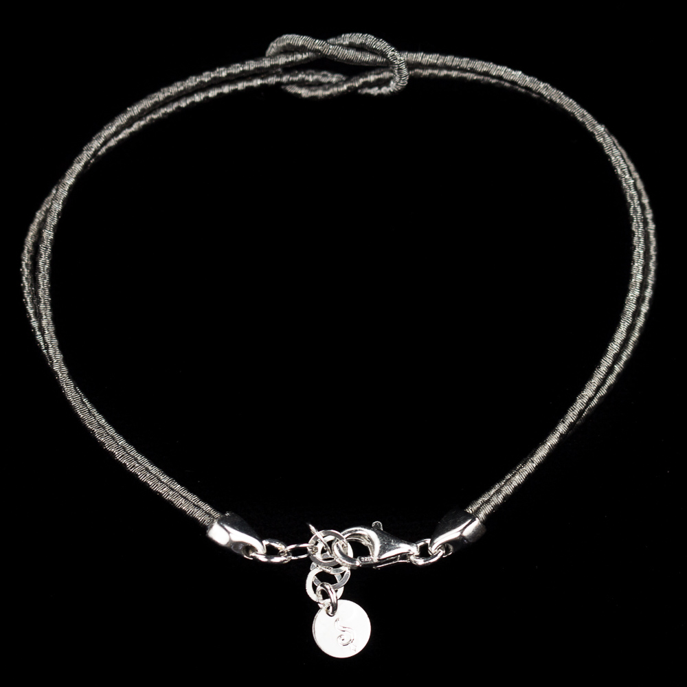 MS1117002 - Verfijnd donkergrijs zilveren armbandje met knoop, 2mm