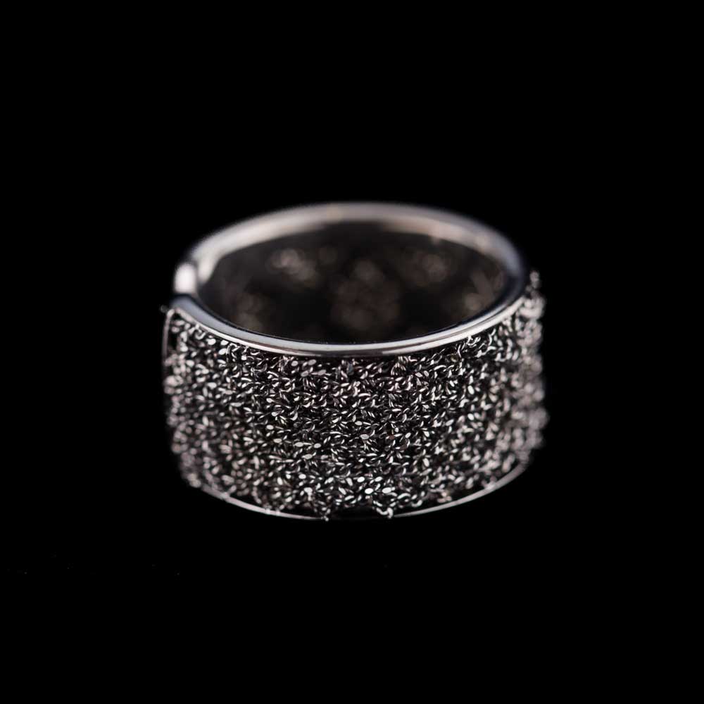 Special open ring of interwoven black silver