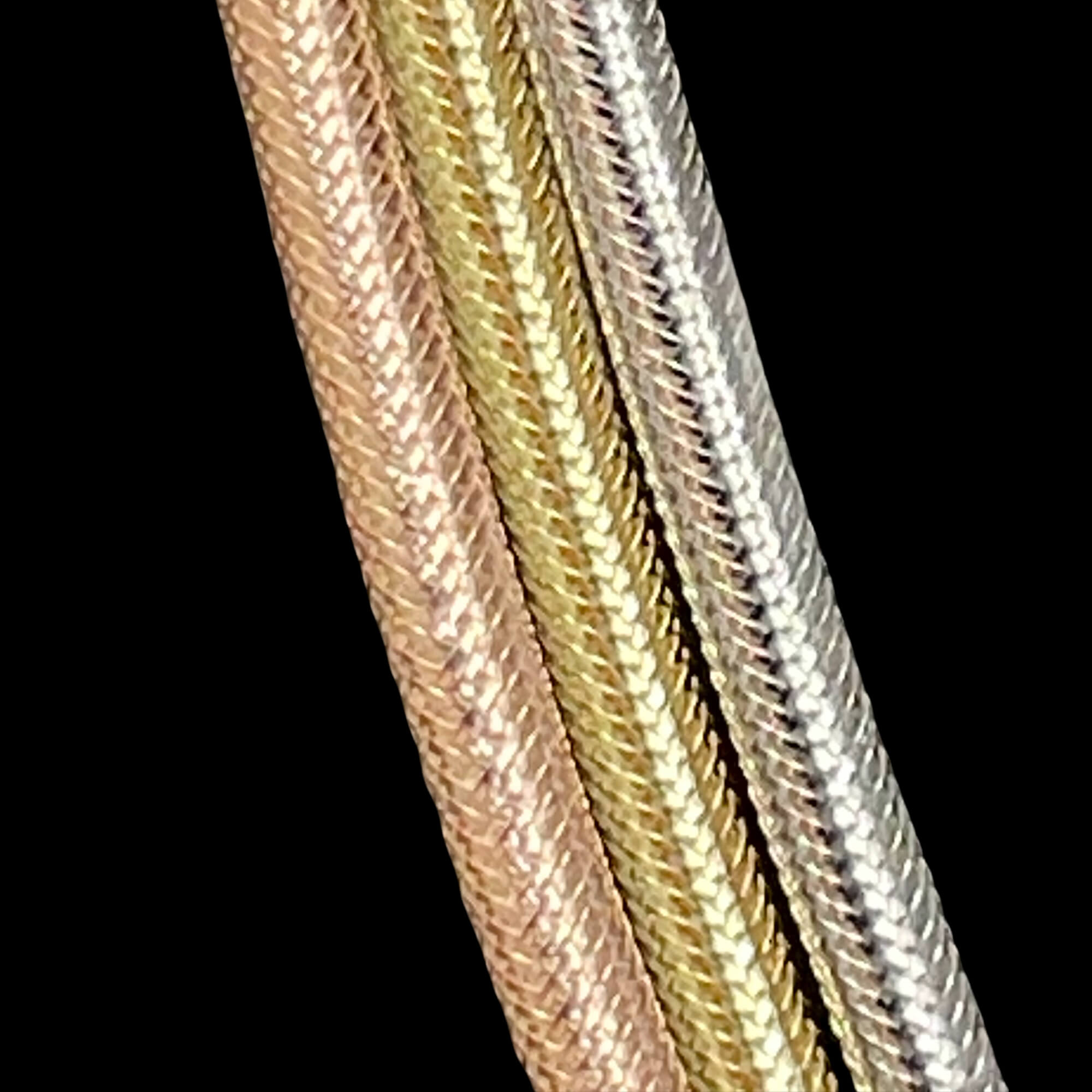 Dreireihiges Omega-Armband aus 18-karätigem 3-Farben-Gold und Silikon