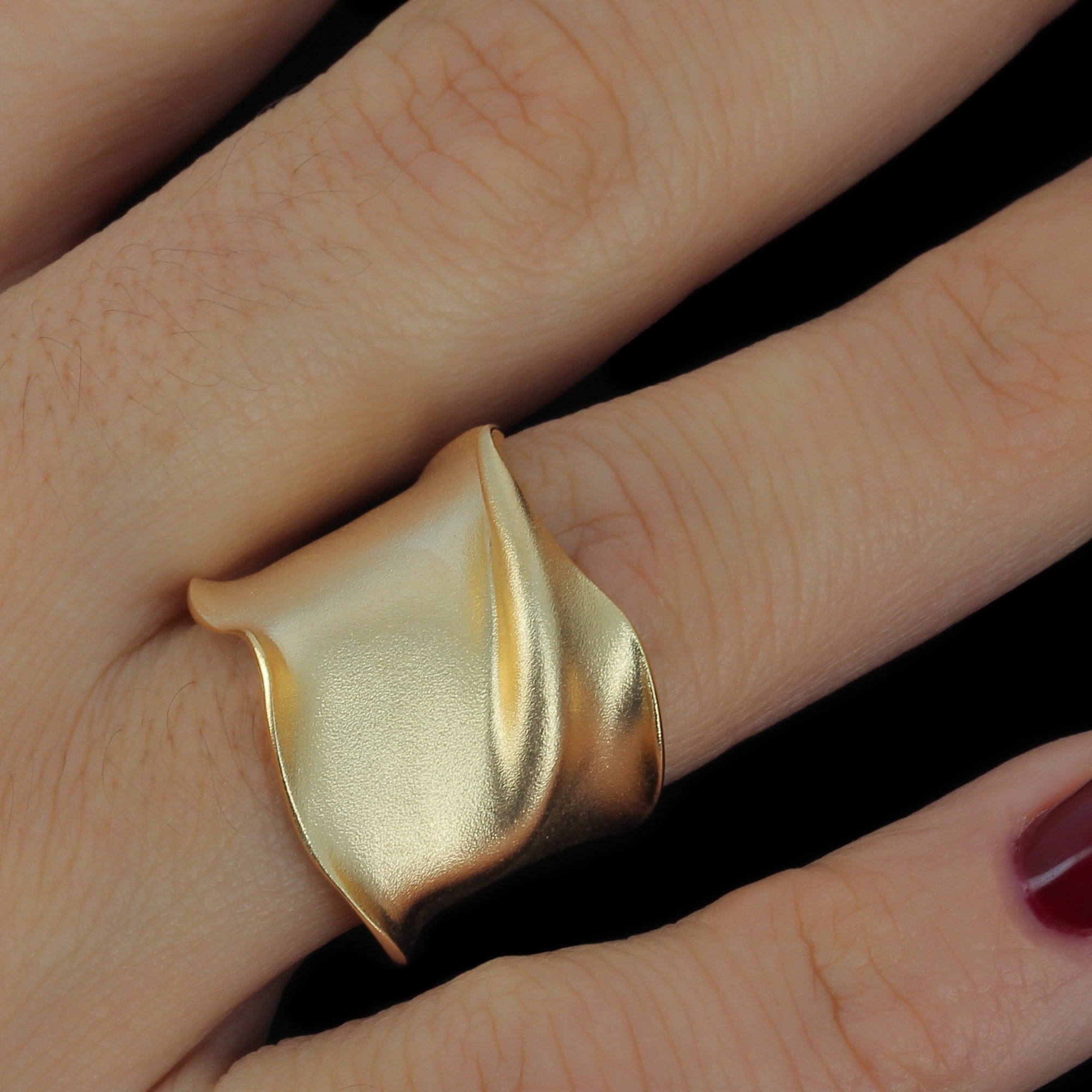 Gold plated ring; matte and narrow