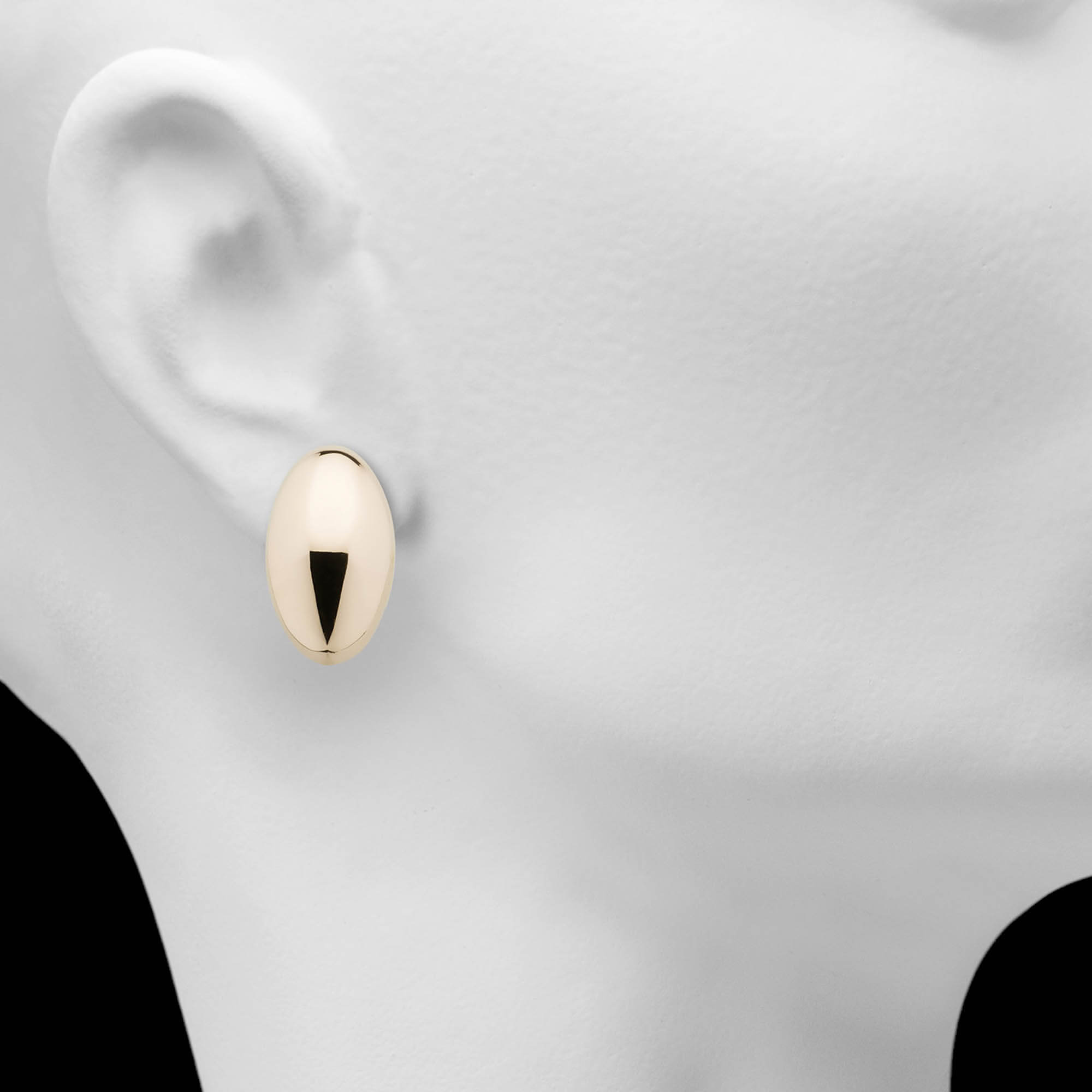 Gold and polished oval earrings