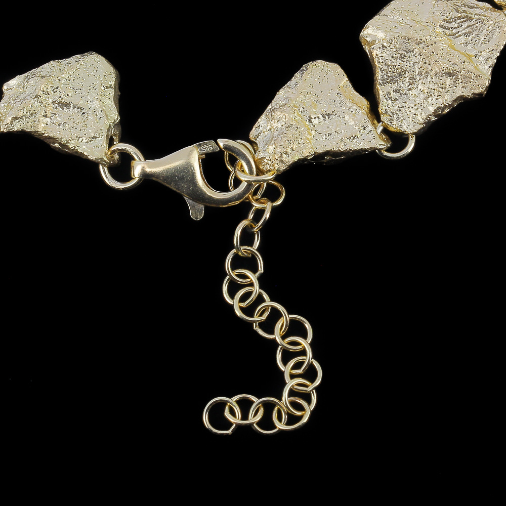 Brilliant stone-like gold-plated chain