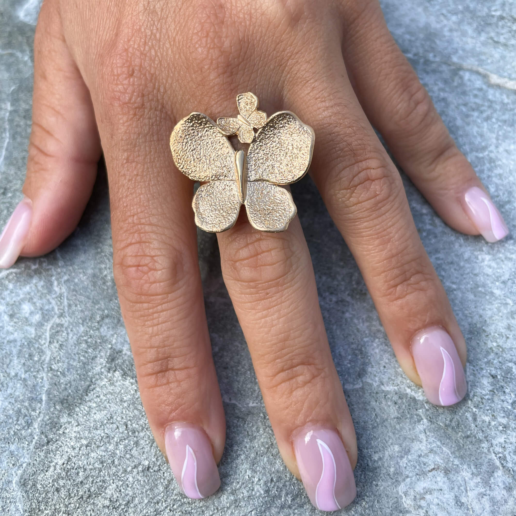 Beautiful and large gilded butterfly ring