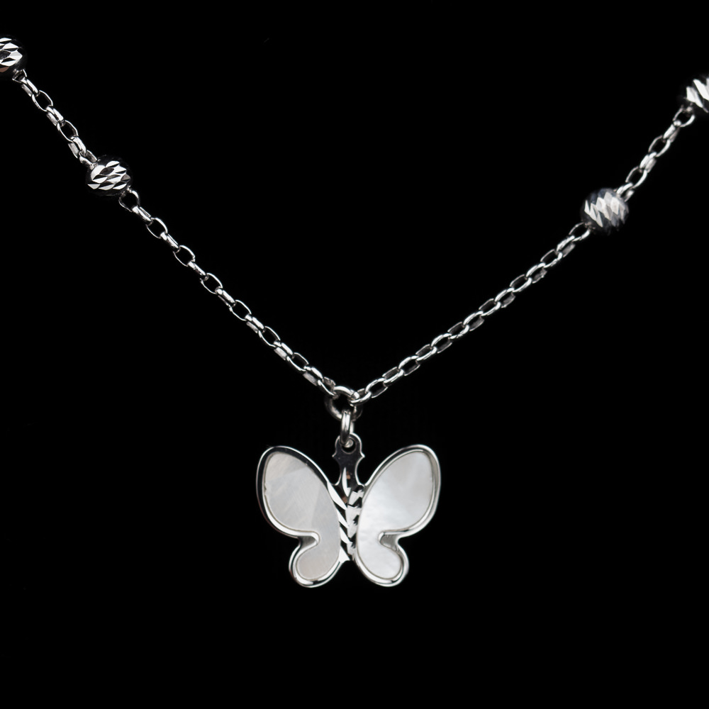 Silver necklace with a butterfly of mother-of-pearl