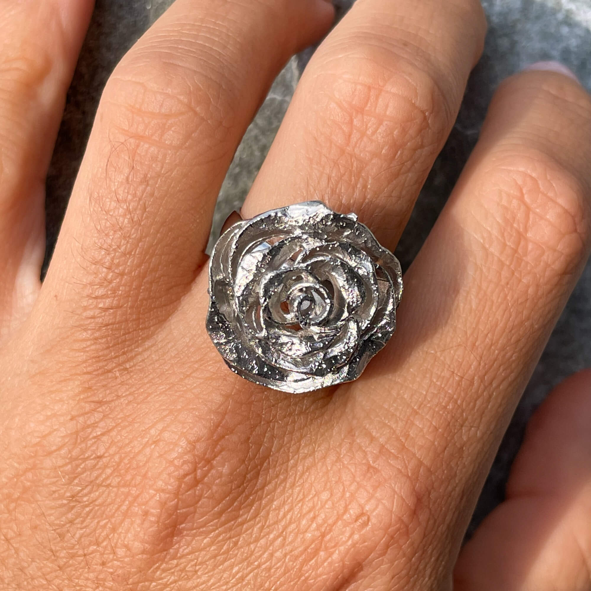 Beautiful silver flower ring