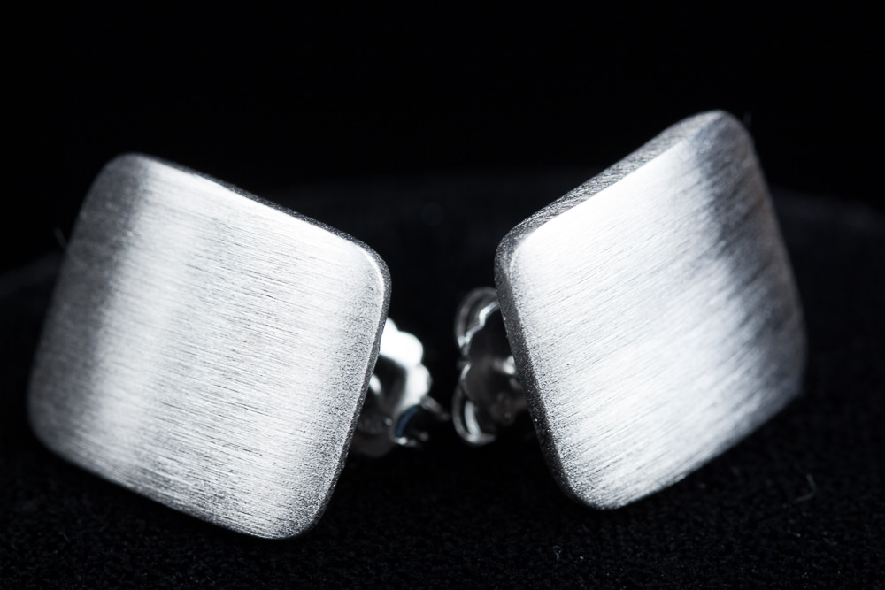 Matt silver square earrings