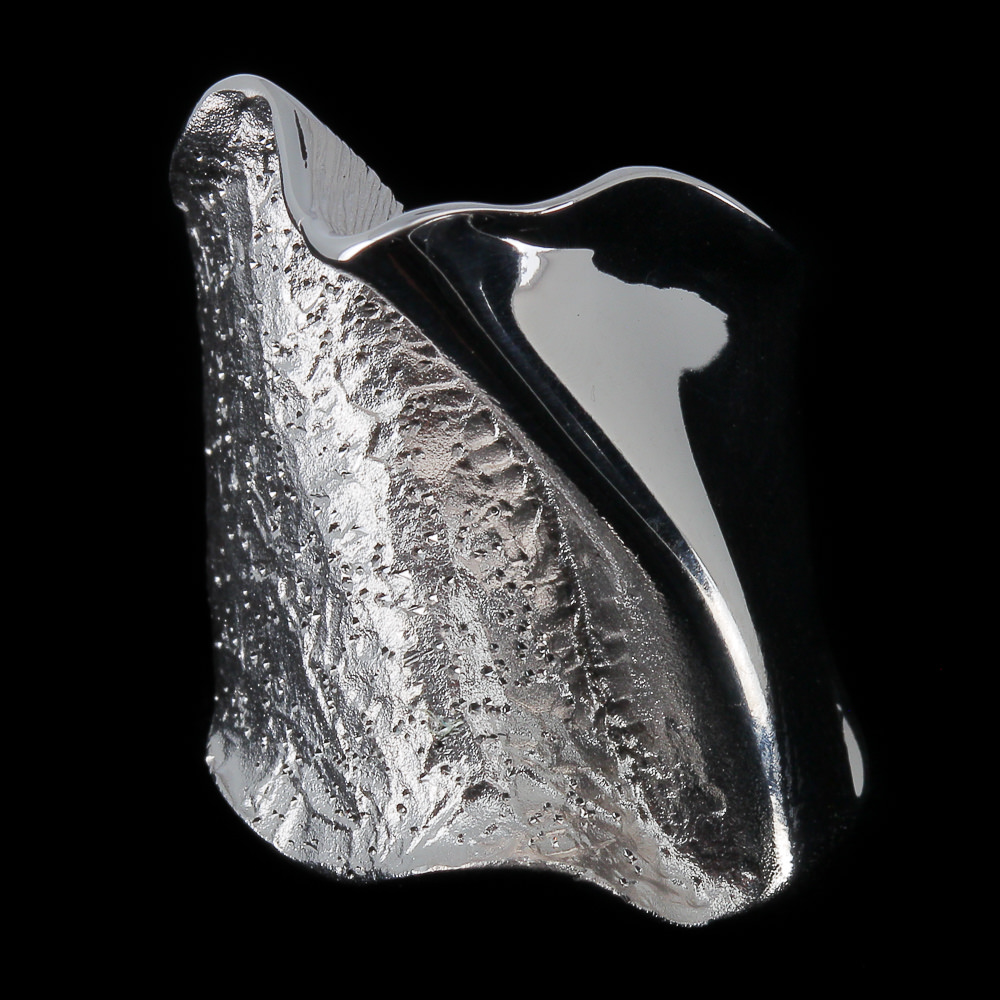 Brilliant silver ring, matte and polished / diamond-