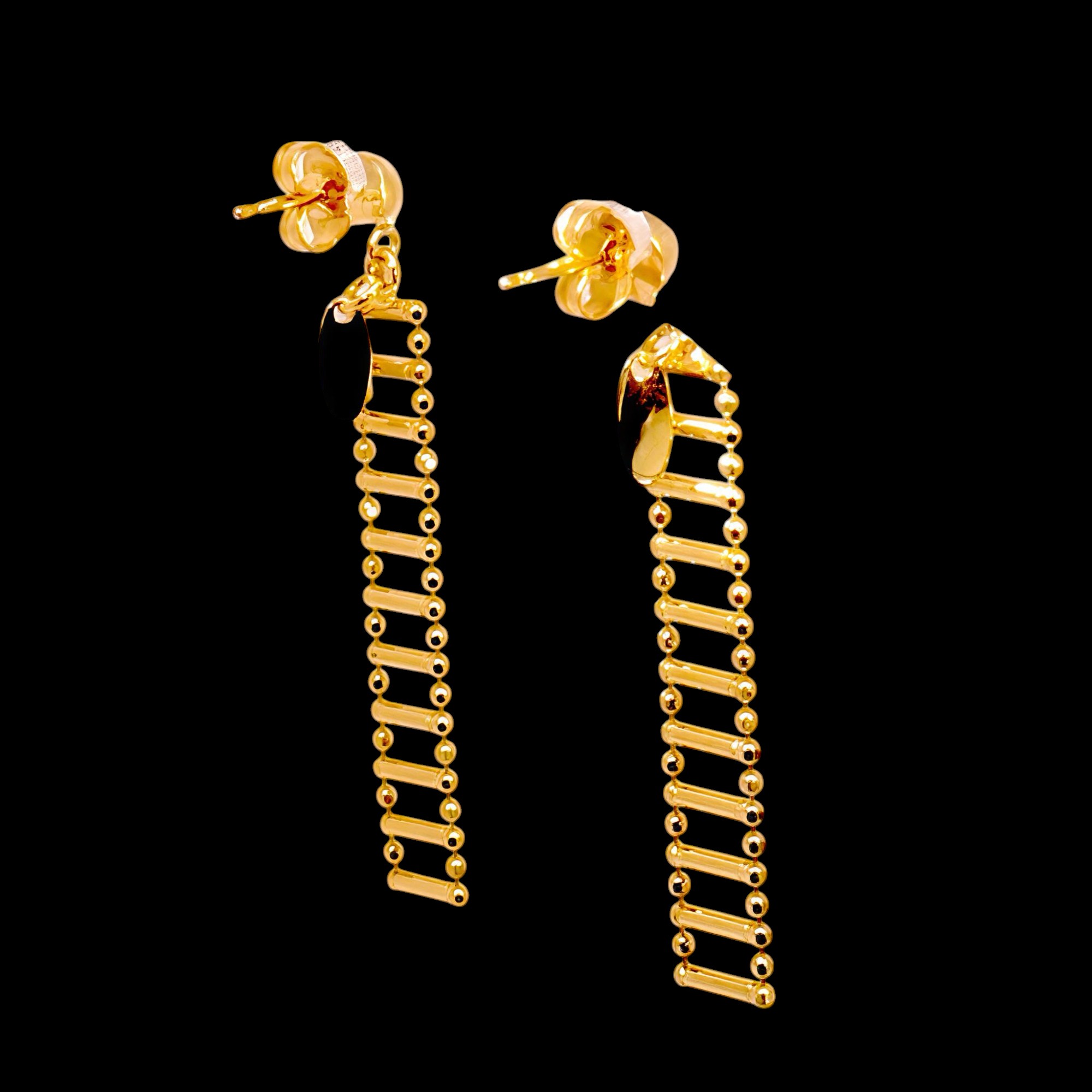Boucles d'oreilles longues plaquées or et élégantes