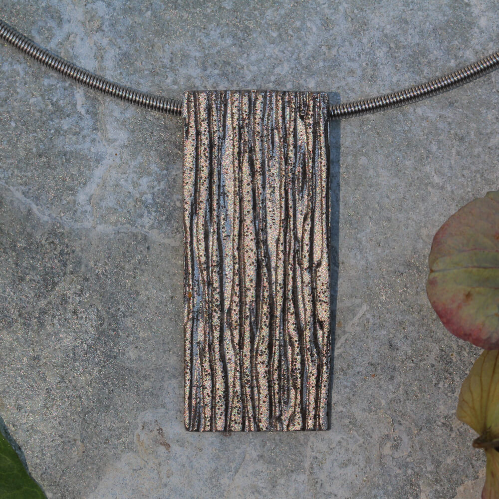 Gray rectangular brilliant pendant