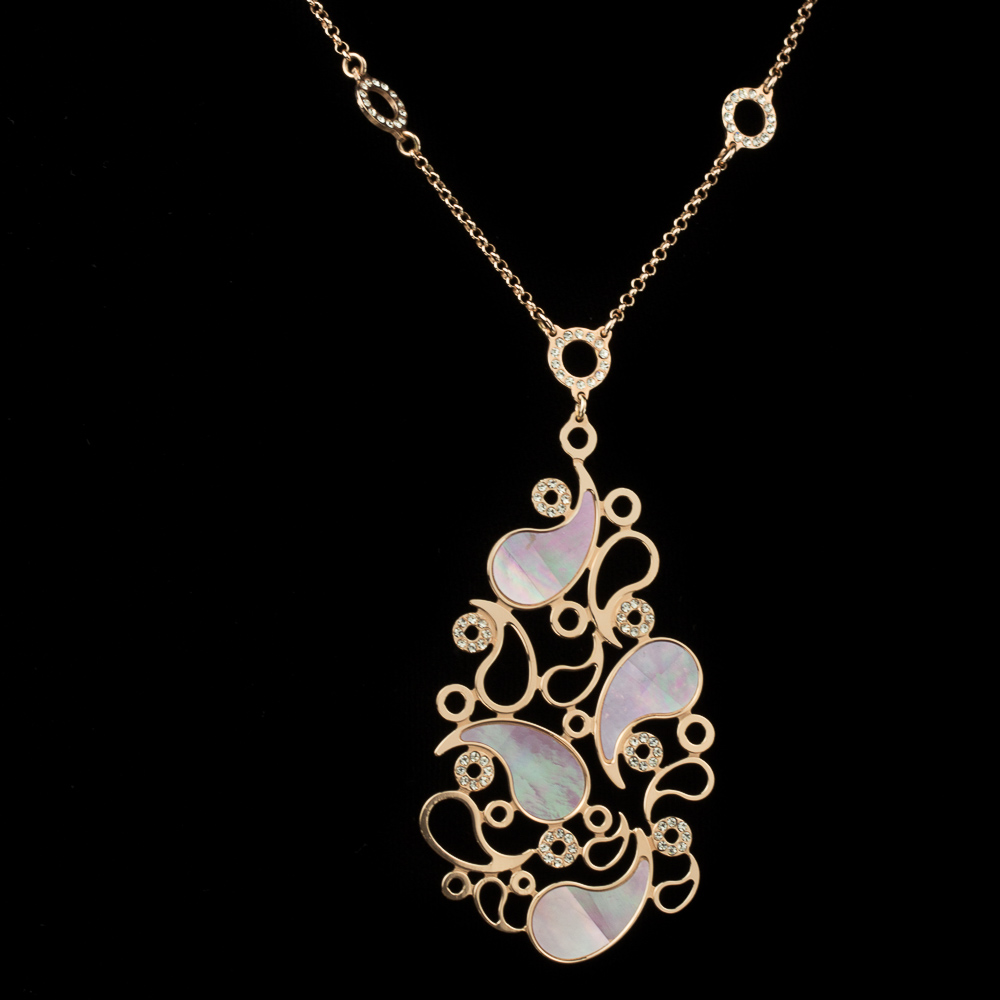 Sterling silver necklace with pendant in purple mother-in-pearl and zirconia