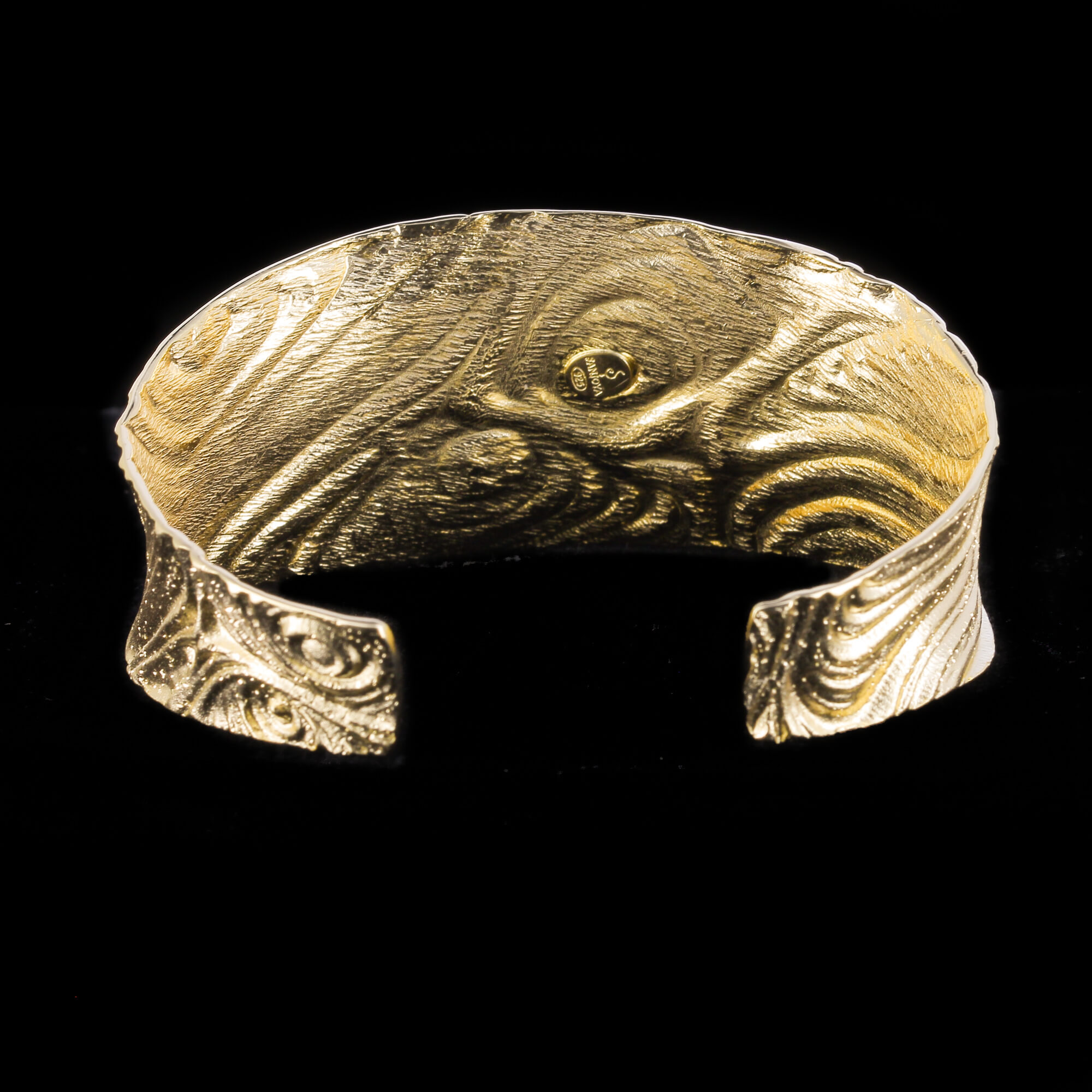 Gold-plated and decorated wide slave bracelet