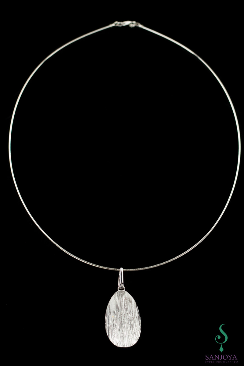 Diamonded pendant of silver 'without chain'