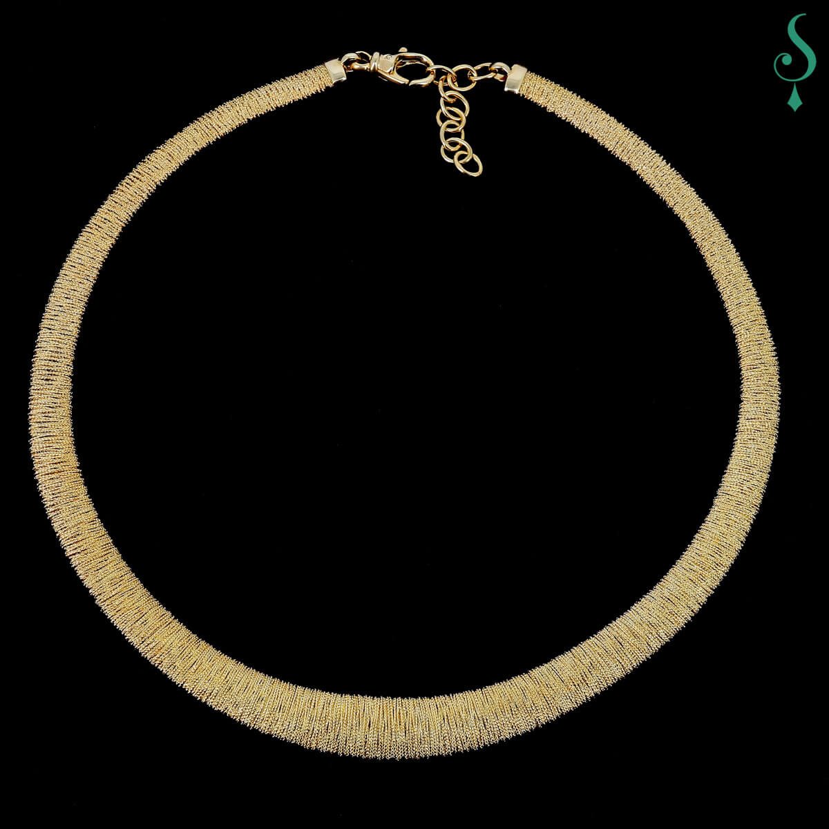 Elegante vergoldete schmale Halskette