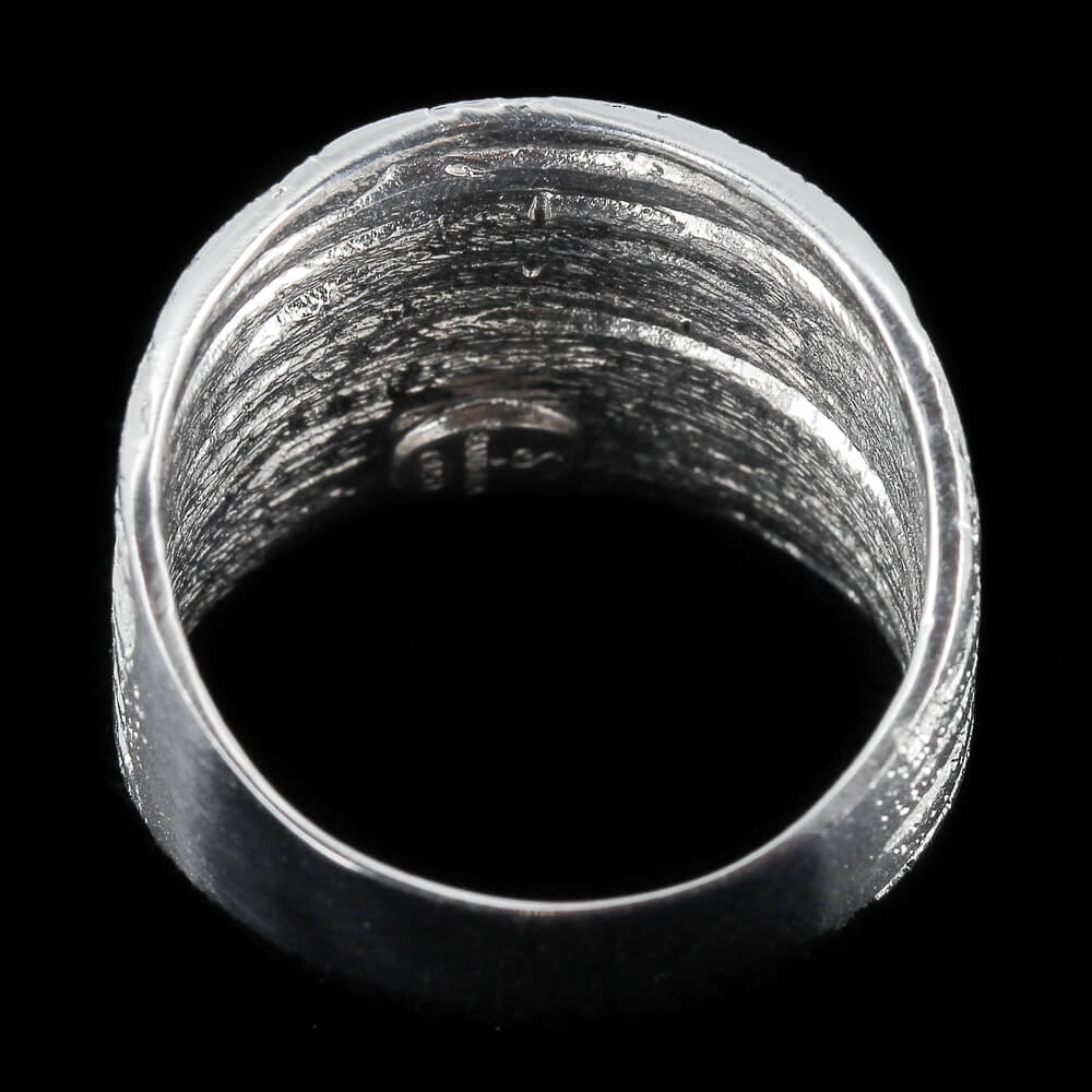 Brilliant and striped white gold ring of 18ct