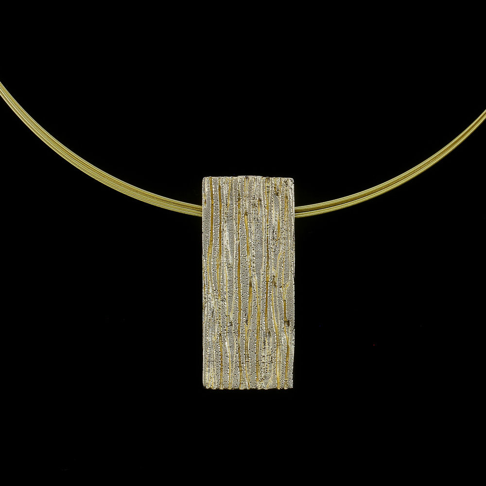 Plated rectangular brilliant pendant