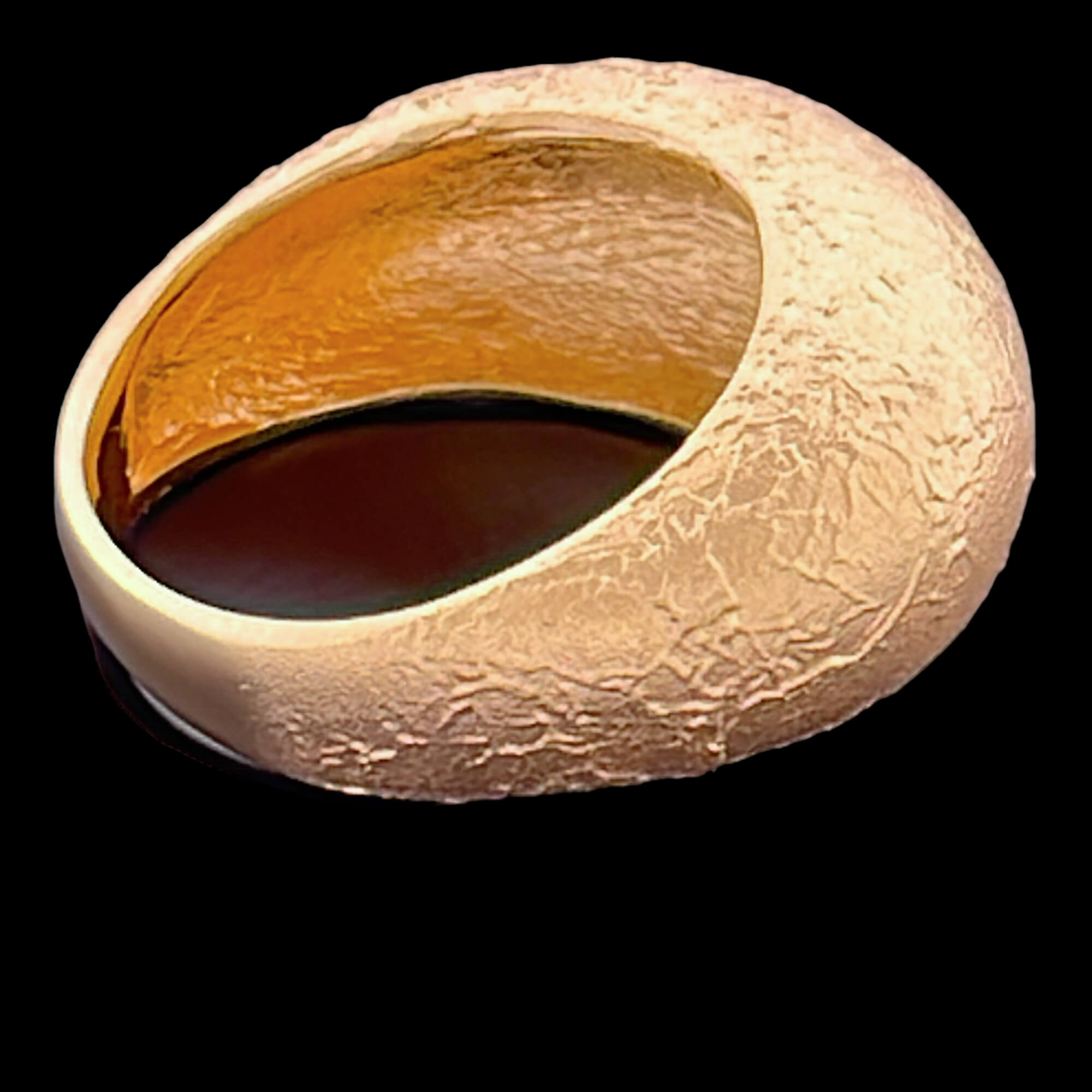 Decorated gold-plated and matte ring