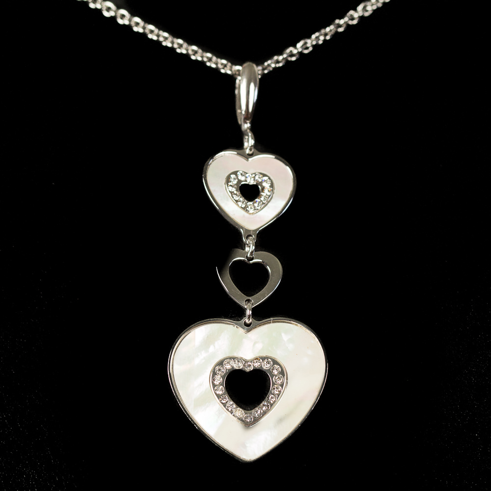 Italian silver necklace with pendant of 2 drop hearts