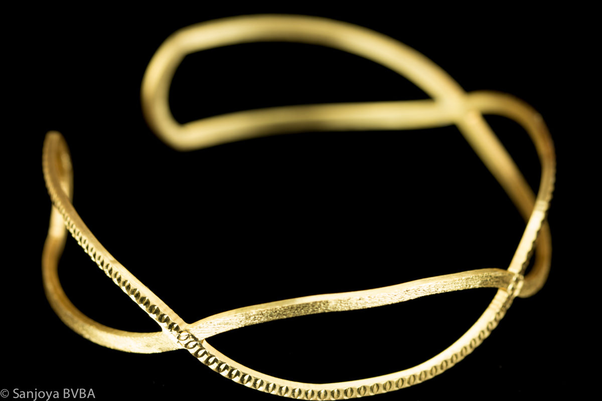 Gold plated and refined slave bracelet