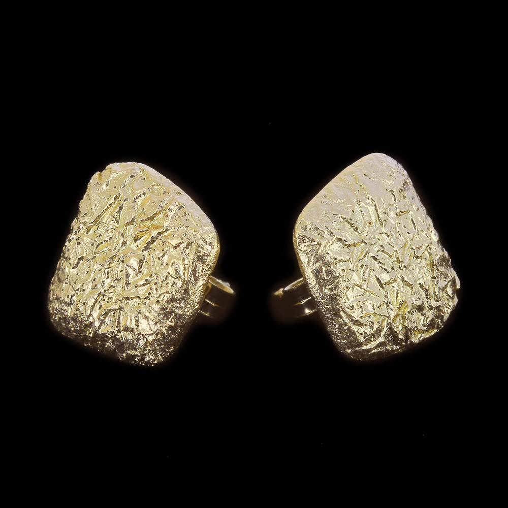 Gold plated squares Earrings with rounded corners