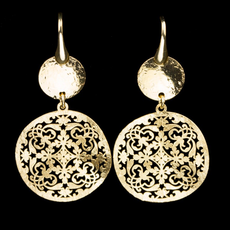 Gold-plated short dependent earrings