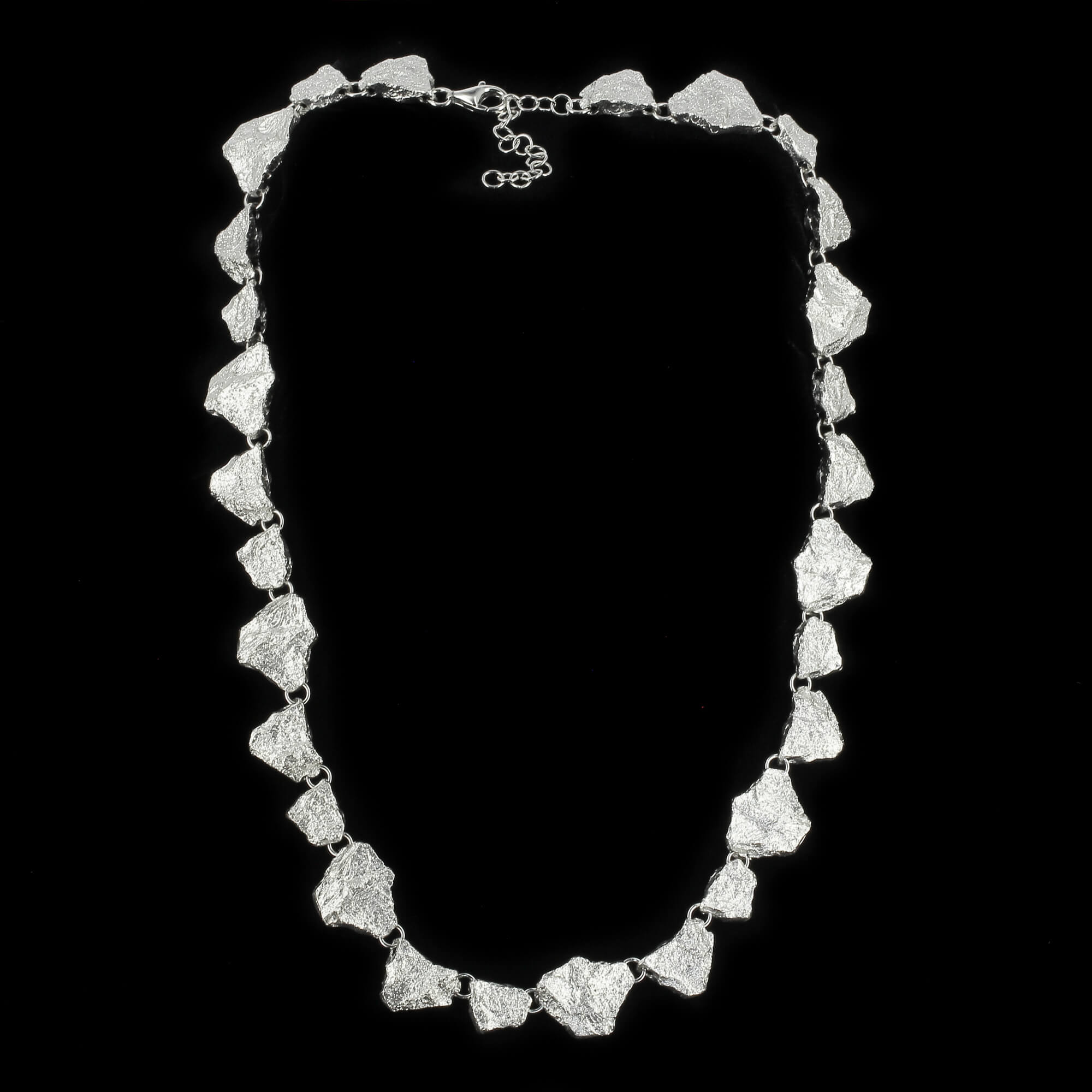 Beautiful stone-shaped silver necklace