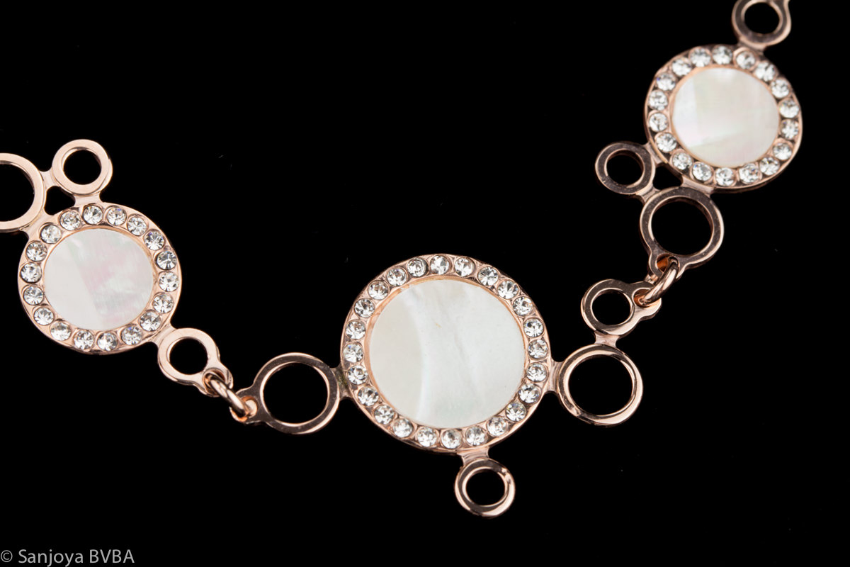 Rosé bracelet with mother -of -pearl and zirconia