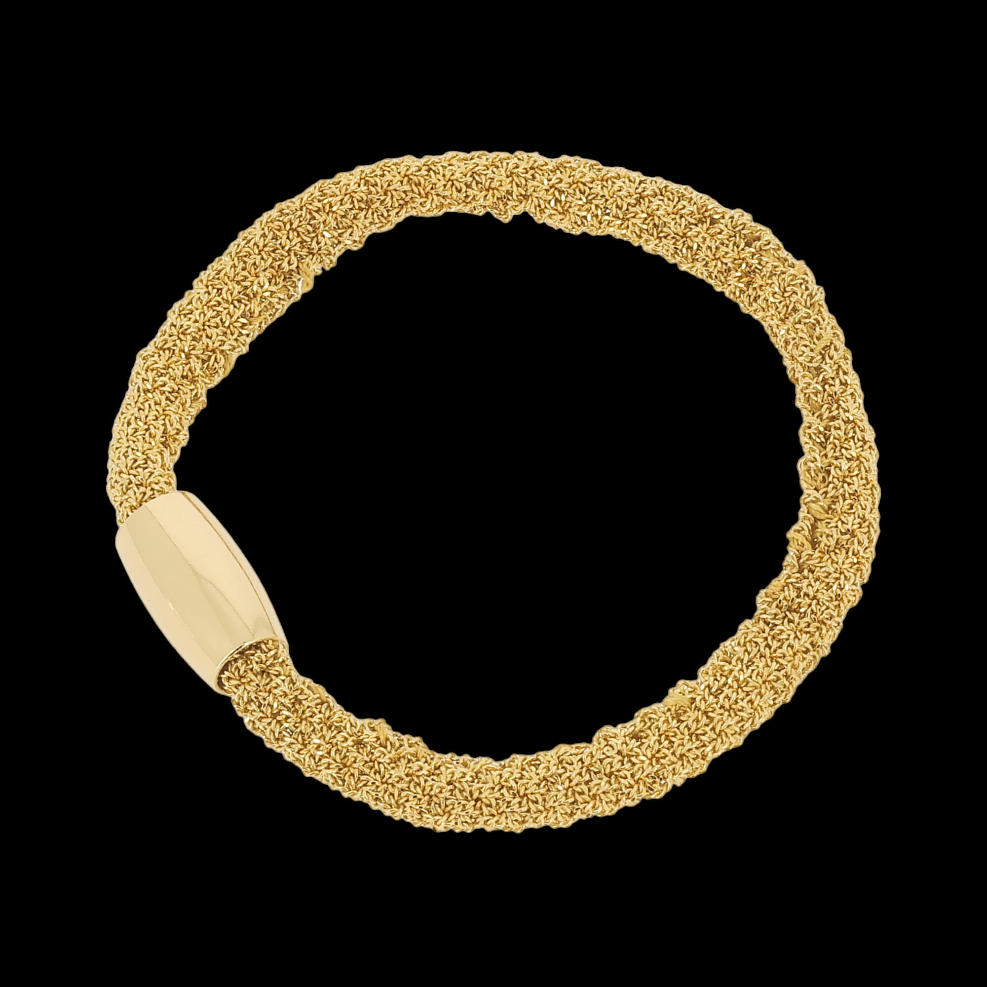 Narrow gilt intertwined bracelet