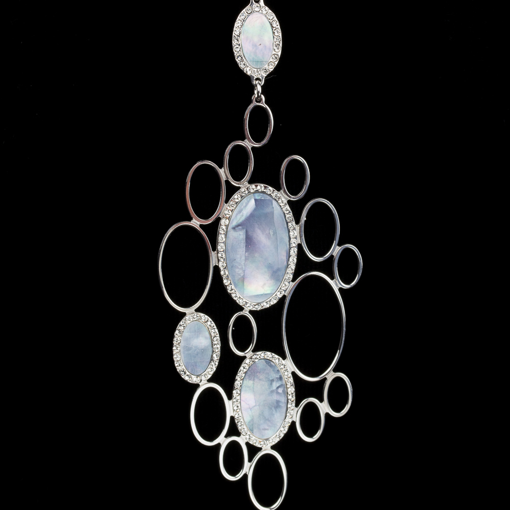 Chain pendant in blue mother of pearl