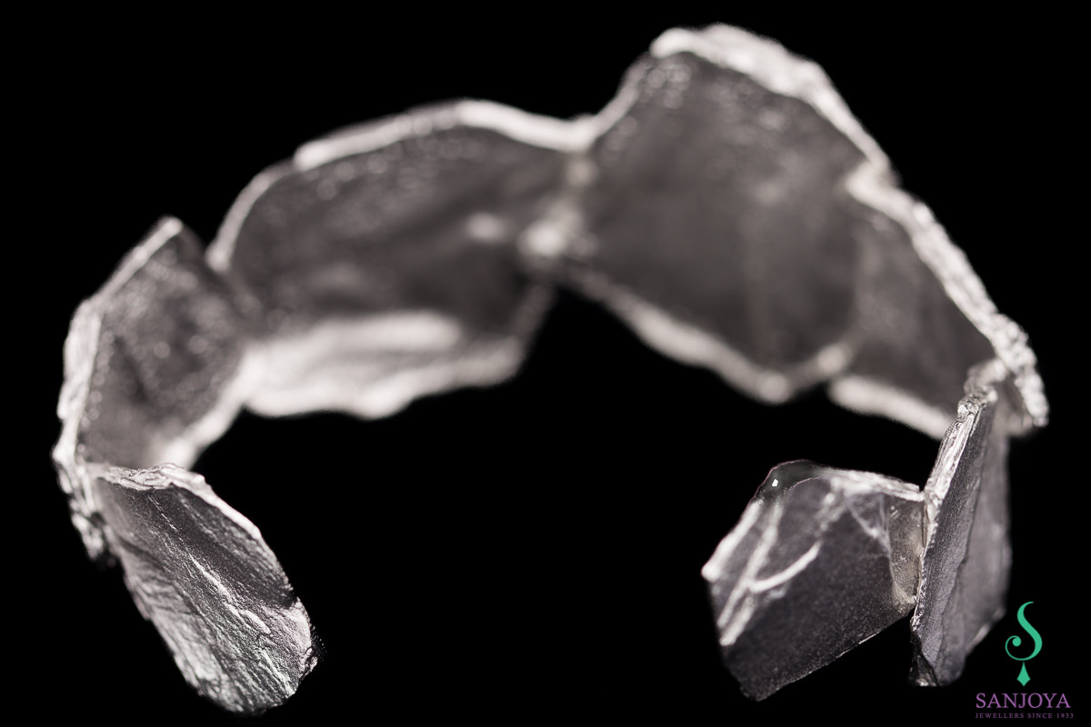 Stone-shaped bracelet in sterling silver