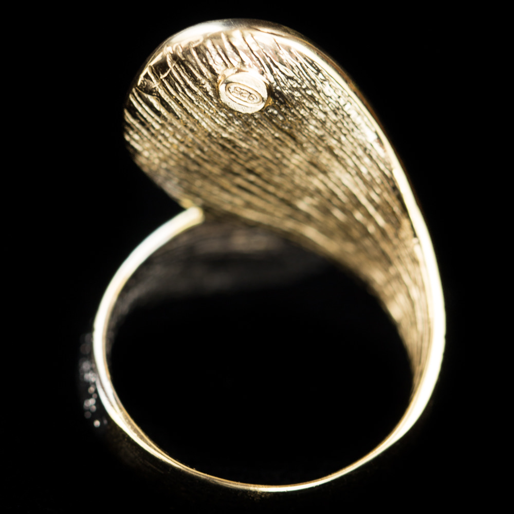 Two-tone diamond tipped ring, goldplated and silver