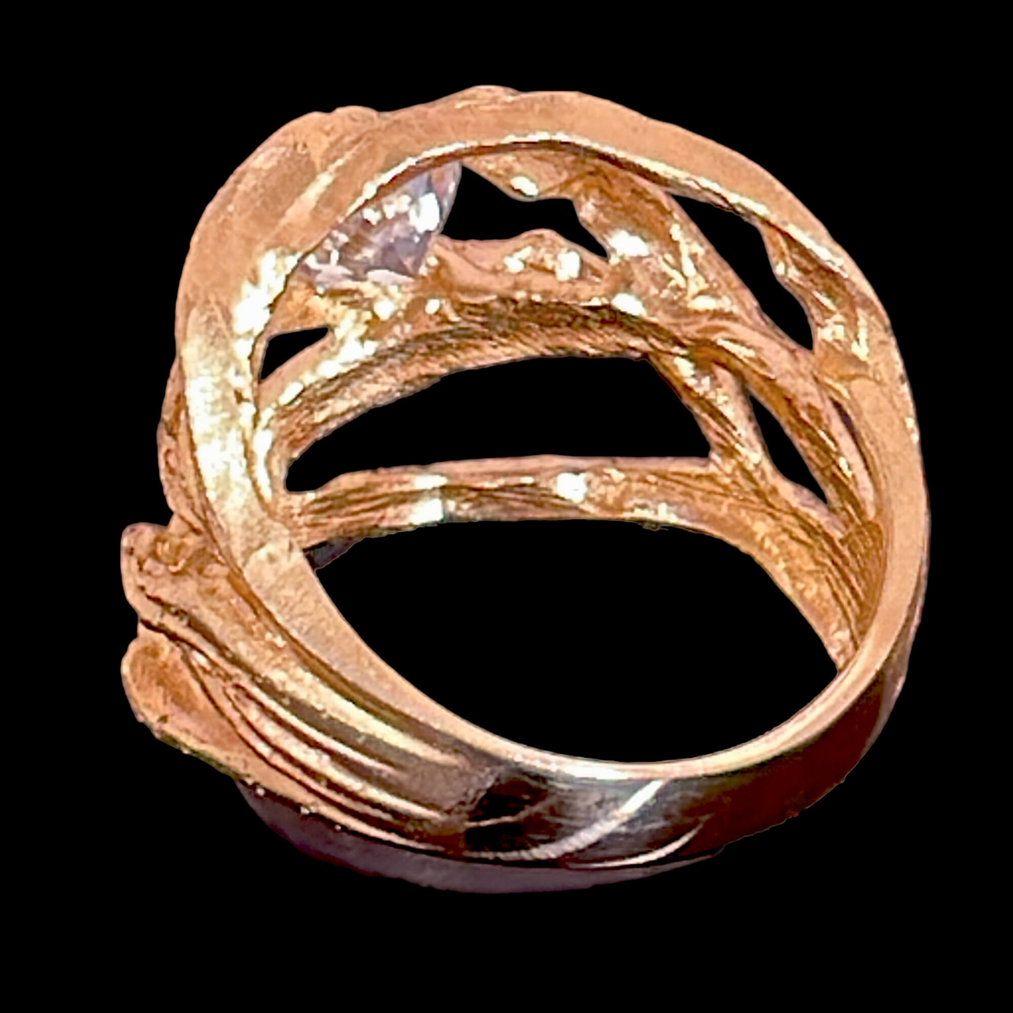 Magnificent gold ring of 18kt with a lab diamond