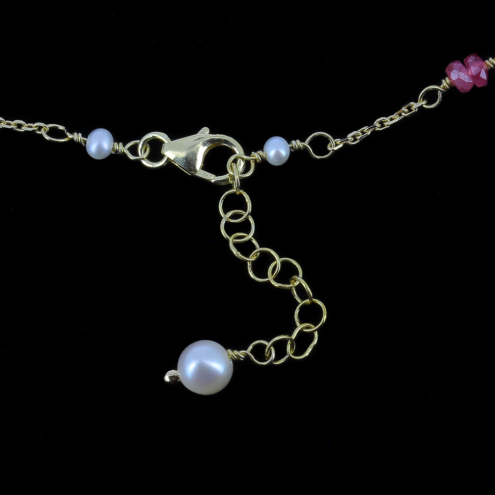 Short plated pearl necklace with gemstones