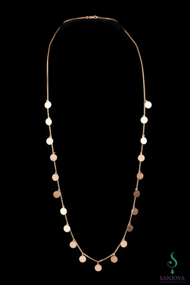 Long necklace with rose circles