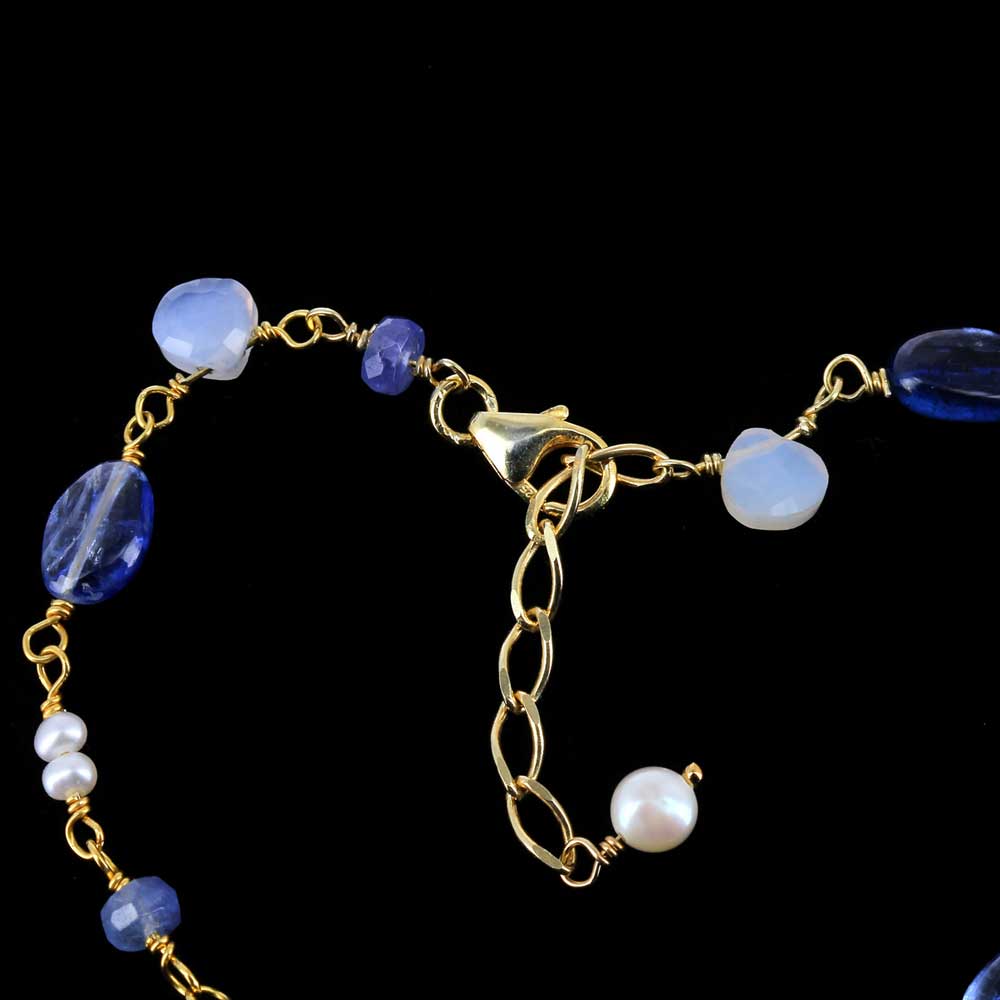 Goldplated bracelet with colour stones and pearls