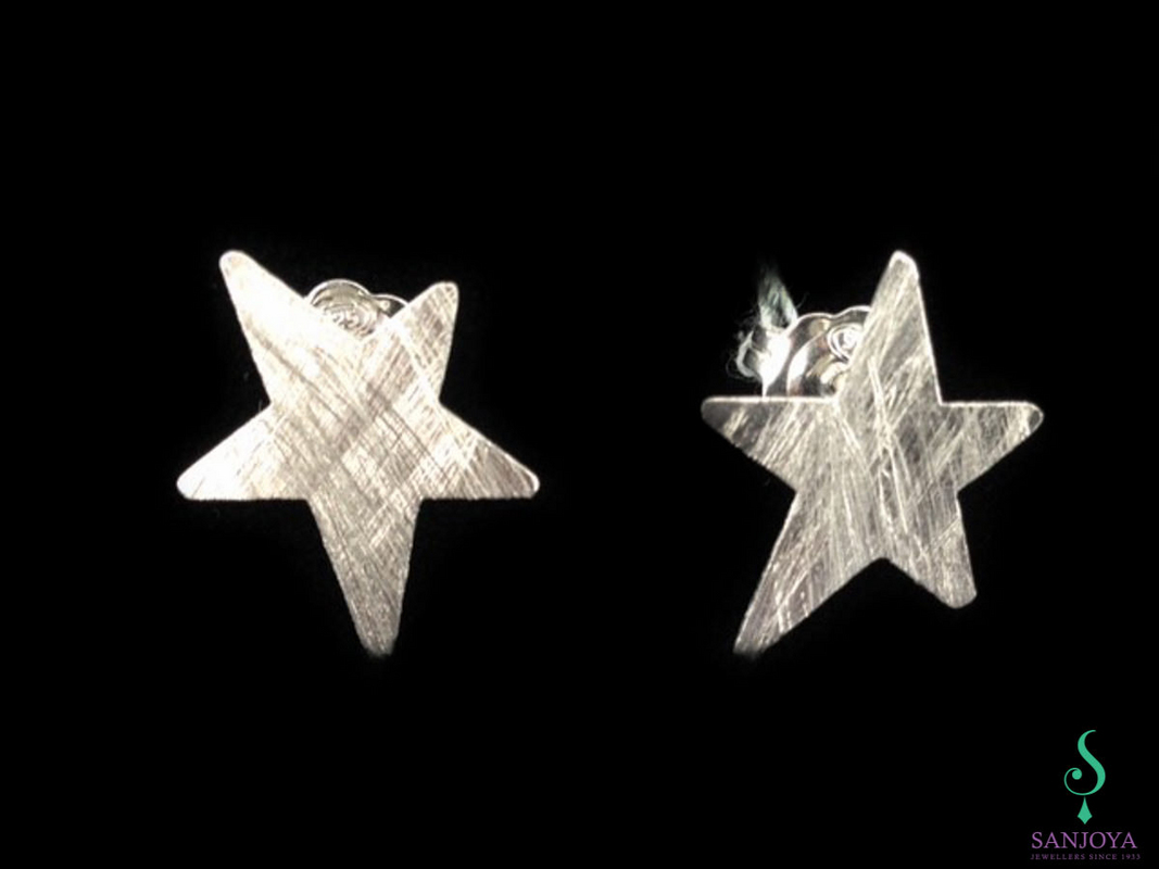 Silver matt star earrings