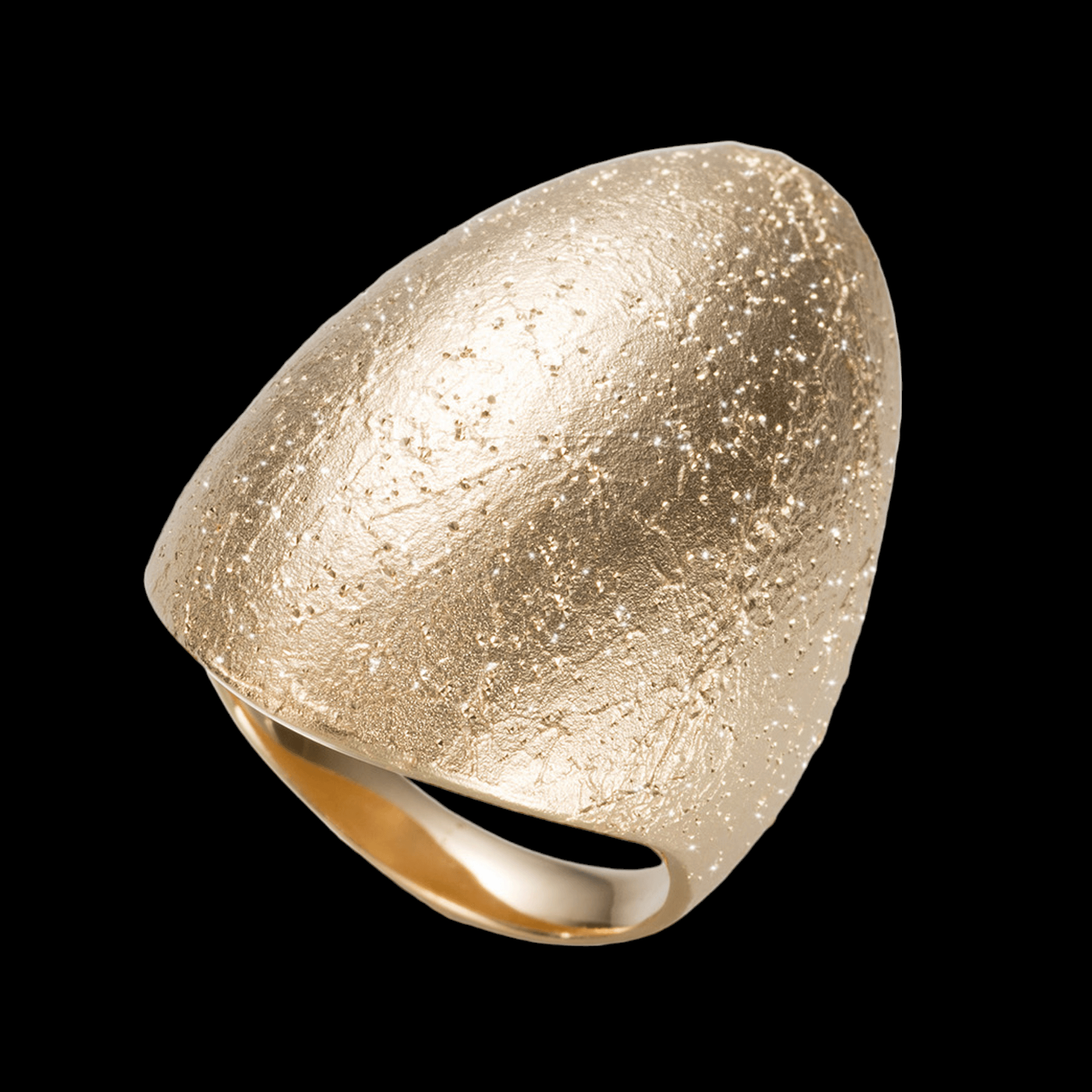 Wide, gold-plated and matte ring